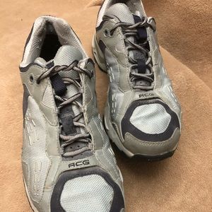 Nike ACG Gray Size 9